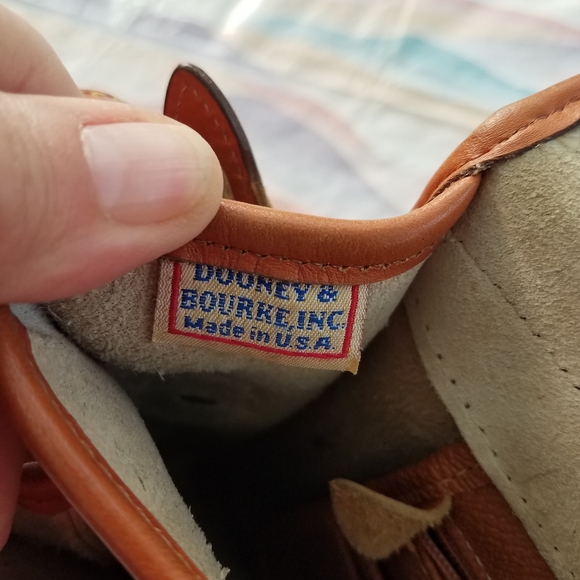 Dooney and Bourke Vintage Purse - Picture 10 of 12
